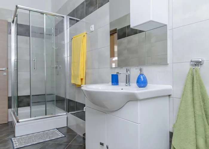 아파트 Bava 트로기르